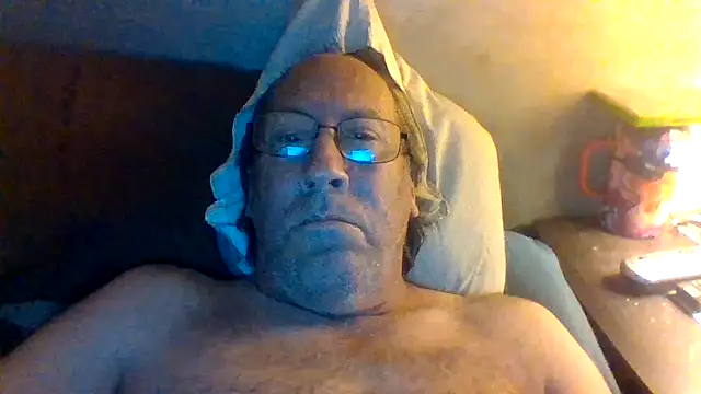 Snapshot of hornyrich69 chatting on July 4, 2026, 5:13 am hornyrich69 online show from July 4, 2026, 5:13 am