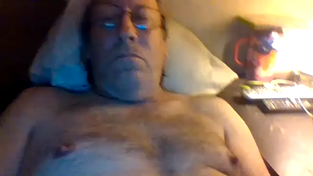 Snapshot of hornyrich69 chatting on July 8, 2026, 6:51 am hornyrich69 online show from July 8, 2026, 6:51 am