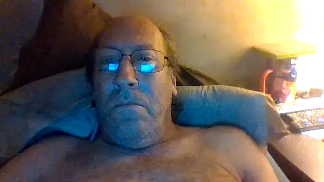 Snapshot of hornyrich69 chatting on July 14, 2026, 7:02 am hornyrich69 online show from July 14, 2026, 7:02 am