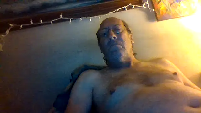 Snapshot of hornyrich69 chatting on July 15, 2026, 5:12 am hornyrich69 online show from July 15, 2026, 5:12 am