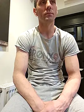 Aian09 online show from March 4, 2025, 4:30 pm