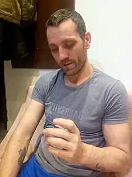 Aian09 online show from March 19, 2025, 9:16 pm