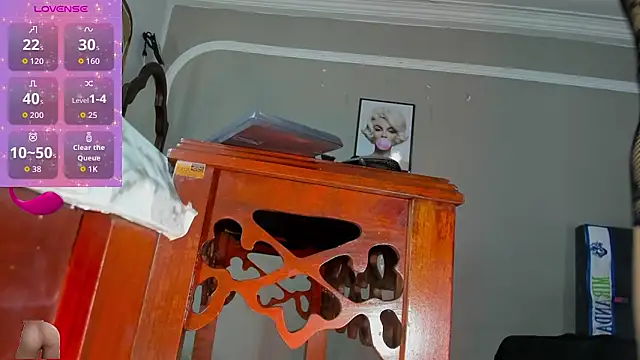 Jimena Grey online show from February 25, 2026, 10:41 pm