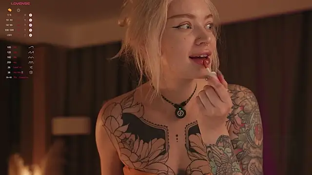 LinaKinky online show from January 30, 2025, 9:25 am