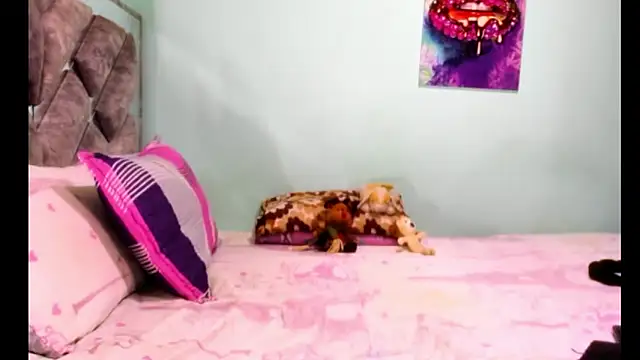 Evilmichellts1 online show from April 2, 2026, 12:52 am