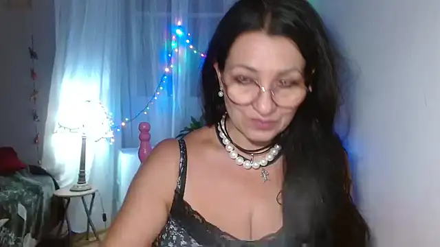 Snapshot of KeisyNeonX chatting on September 22, 2025, 7:05 pm KeisyNeonX online show from September 22, 2025, 7:05 pm