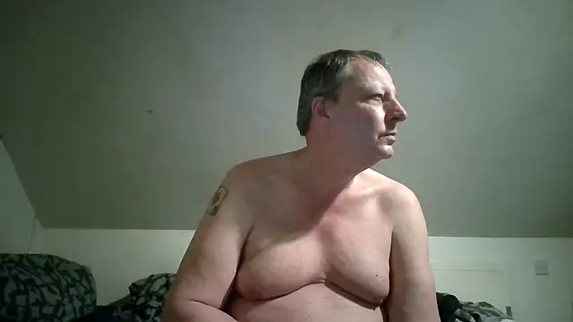 chubbybear2cum online show from May 15, 2026, 11:34 pm