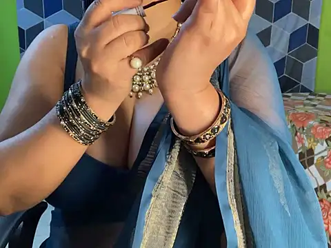 Aishwarya 101  online show from February 23, 2025, 5:18 pm