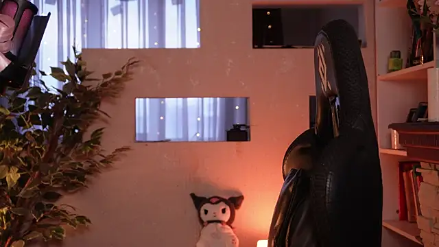 Chriss Fox online show from April 8, 2026, 3:45 pm