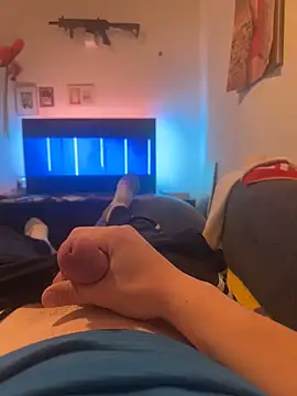 Snapshot of sollzii chatting on March 14, 2025, 10:38 pm sollzii online show from March 14, 2025, 10:38 pm