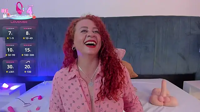Snapshot of ChannelFox__ chatting on April 18, 2026, 7:58 pm ChannelFox online show from April 18, 2026, 7:58 pm