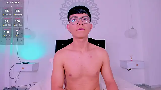 CodyTwink online show from November 21, 2025, 5:22 pm