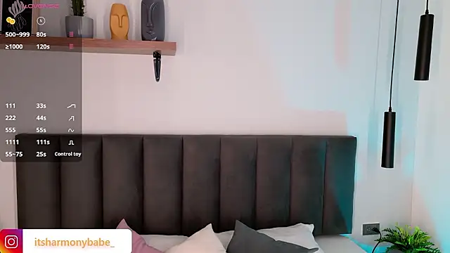 Snapshot of Harmonybabe_ chatting on March 10, 2026, 7:52 pm Harmonybabe online show from March 10, 2026, 7:52 pm