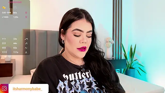 Snapshot of Harmonybabe_ chatting on May 29, 2026, 8:51 pm Harmonybabe online show from May 29, 2026, 8:51 pm