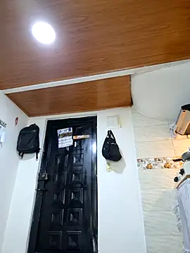 Selket11 online show from March 11, 2025, 3:34 pm