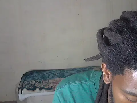 gldnmvsk XO online show from March 13, 2026, 10:27 pm