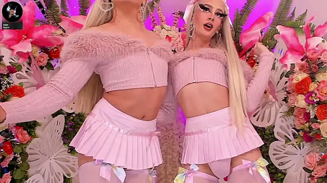 Snapshot of AlisonSharon chatting on February 3, 2025, 6:34 am AlisonSharon online show from February 3, 2025, 6:34 am