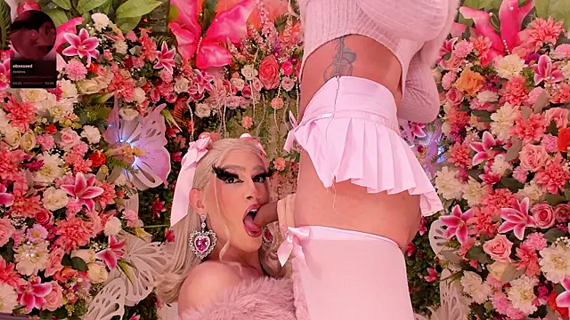 Snapshot of AlisonSharon chatting on March 23, 2025, 5:00 am AlisonSharon online show from March 23, 2025, 5:00 am