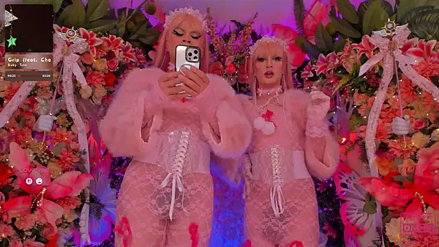 AlisonSharon online show from April 19, 2026, 3:50 am