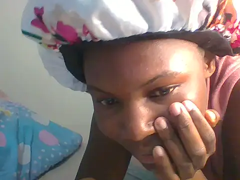 Snapshot of Fine_baby0001 chatting on July 2, 2026, 3:23 am Fine baby0001 online show from July 2, 2026, 3:23 am