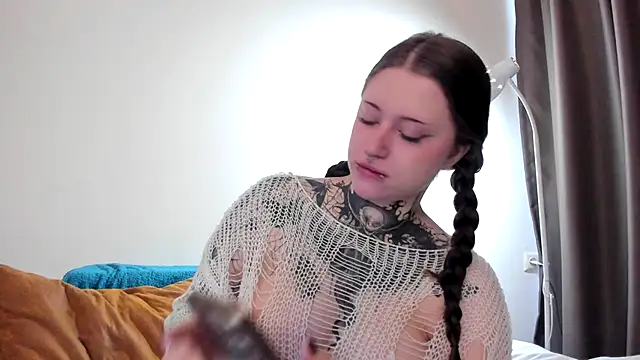 vergillhell online show from October 7, 2025, 5:48 am