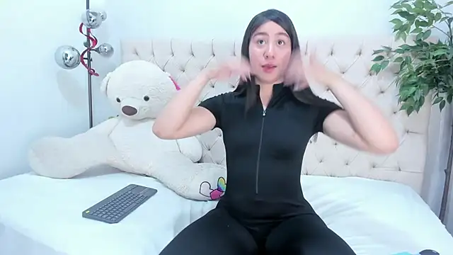 Victoria Coleman online show from April 2, 2026, 7:44 pm