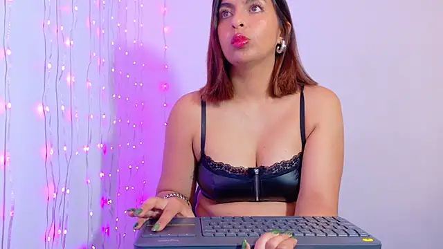 Snapshot of im_anna_ chatting on September 26, 2025, 10:47 pm im anna  online show from September 26, 2025, 10:47 pm