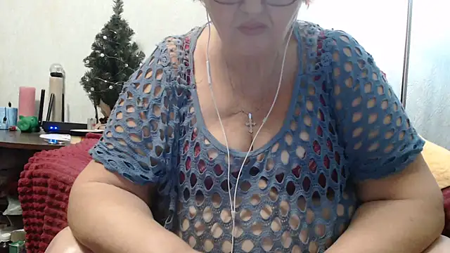 Snapshot of DeniseeRose chatting on December 7, 2024, 11:23 pm DeniseeRose online show from December 7, 2024, 11:23 pm