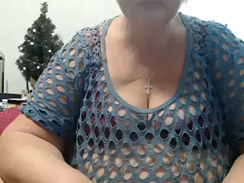 Snapshot of DeniseeRose chatting on December 8, 2024, 6:28 pm DeniseeRose online show from December 8, 2024, 6:28 pm