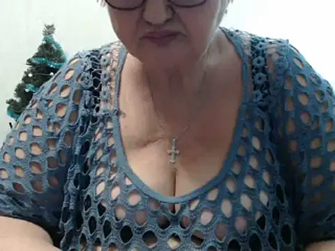 Snapshot of DeniseeRose chatting on December 28, 2024, 10:44 pm DeniseeRose online show from December 28, 2024, 10:44 pm