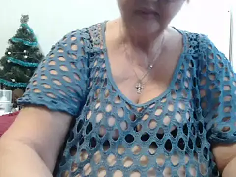 Snapshot of DeniseeRose chatting on January 1, 2025, 12:44 pm DeniseeRose online show from January 1, 2025, 12:44 pm