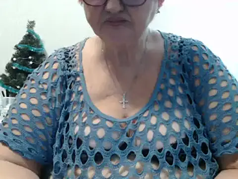 Snapshot of DeniseeRose chatting on January 1, 2025, 6:38 pm DeniseeRose online show from January 1, 2025, 6:38 pm