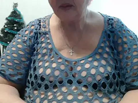 Snapshot of DeniseeRose chatting on January 2, 2025, 8:02 pm DeniseeRose online show from January 2, 2025, 8:02 pm