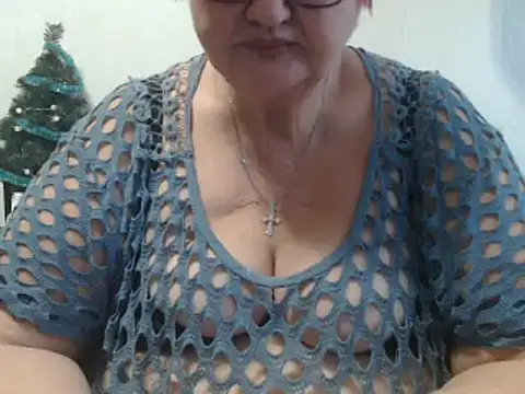 Snapshot of DeniseeRose chatting on January 6, 2025, 10:13 am DeniseeRose online show from January 6, 2025, 10:13 am