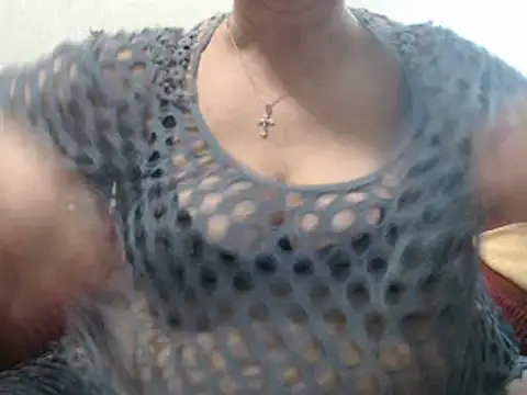 Snapshot of DeniseeRose chatting on January 12, 2025, 12:07 am DeniseeRose online show from January 12, 2025, 12:07 am