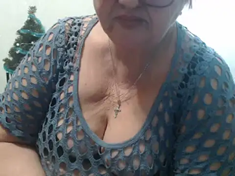 Snapshot of DeniseeRose chatting on January 15, 2025, 12:41 am DeniseeRose online show from January 15, 2025, 12:41 am