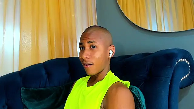 Snapshot of Ethan_Fox11 chatting on March 18, 2025, 2:26 pm Ethan Fox11 online show from March 18, 2025, 2:26 pm