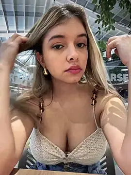 Snapshot of carolina__star chatting on January 20, 2025, 11:43 pm carolina star online show from January 20, 2025, 11:43 pm