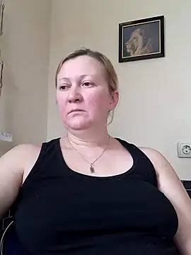 blondyaguar online show from January 17, 2025, 9:39 am