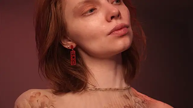 ginger hugs online show from November 6, 2025, 10:10 pm