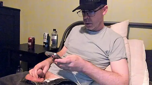 Snapshot of ImportantEquator0 chatting on November 1, 2025, 1:57 pm ImportantEquator0 online show from November 1, 2025, 1:57 pm