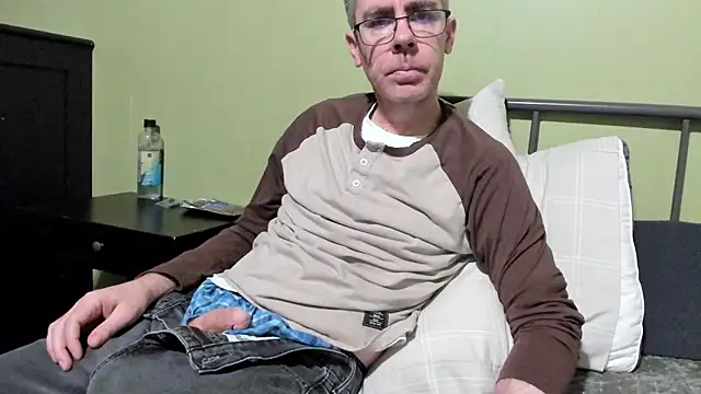 Snapshot of ImportantEquator0 chatting on November 4, 2025, 11:53 am ImportantEquator0 online show from November 4, 2025, 11:53 am