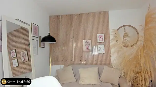 Kimm khalifa online show from March 13, 2025, 9:37 pm