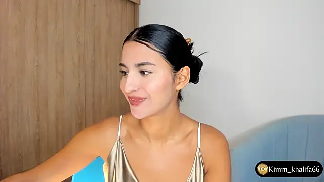 Kimm khalifa online show from March 19, 2025, 9:05 pm