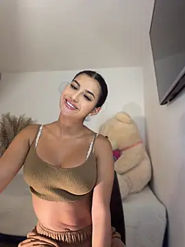 Kimm khalifa online show from April 14, 2026, 1:55 am