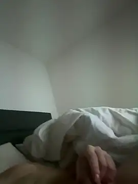 BigBiggs00 online show from May 9, 2026, 4:06 am