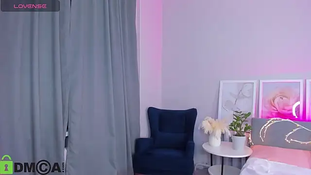 Elis Fox online show from February 10, 2025, 8:00 pm