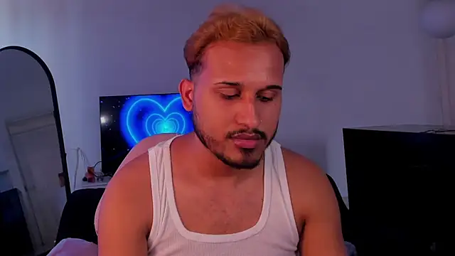 SubmissiveHorny online show from July 31, 2026, 12:48 pm