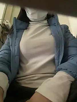 Tuongvy05 online show from February 26, 2025, 5:20 am