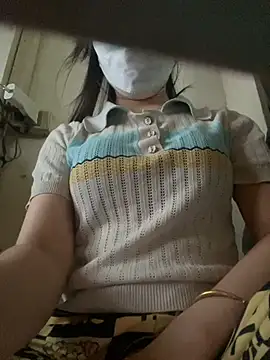 Tuongvy05 online show from March 4, 2025, 6:39 pm